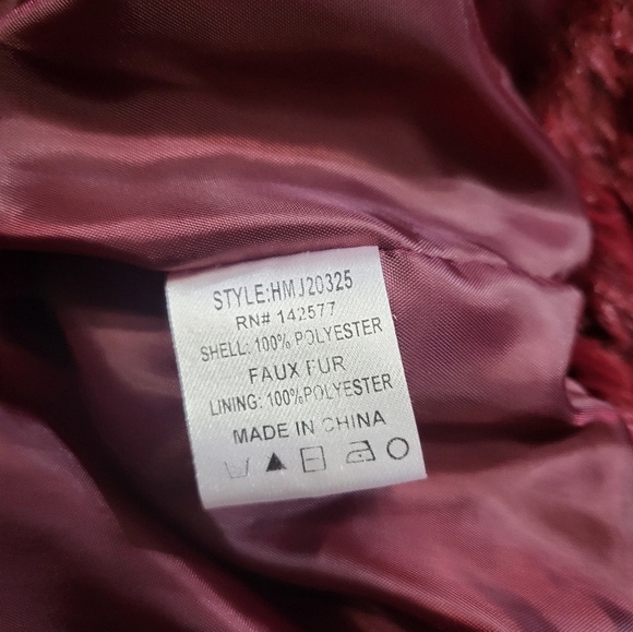 Haute Monde Los Angeles Faux Fur Burgundy Zip-Up Hoodie Jacket - Picture 5 of 6